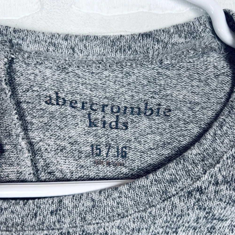 Abercrombie Kids Girls Gray Heathered Sequin Logo Tie Front Top Size 15/16